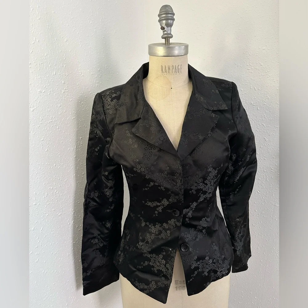 Carolina Herrera Black silk cinch waist evening jacket cherry blossom detail - Picture 2 of 9